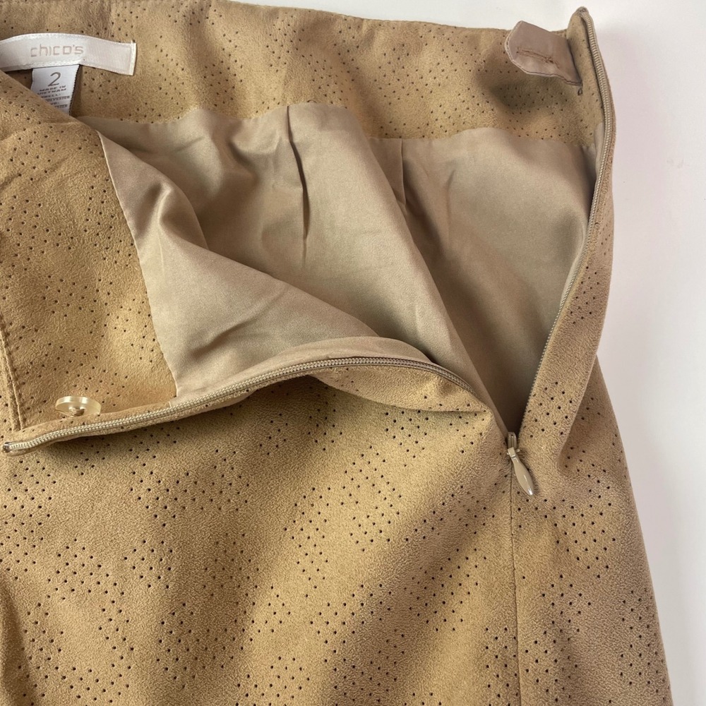 Chicos Tan Faux Suede Perforated Laser Cut Pencil Skirt Size 2 L 12 4501081336 - Picture 5 of 9